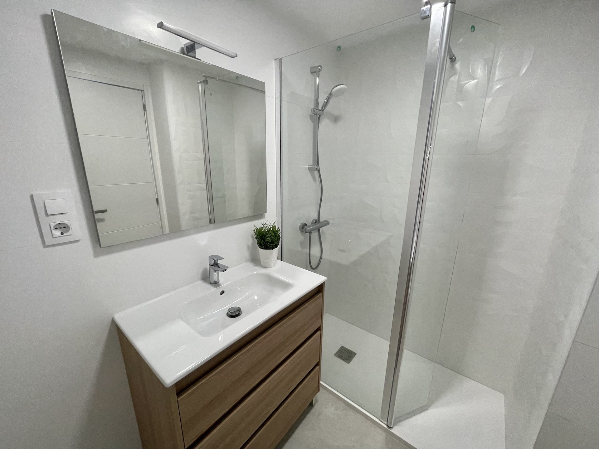 apartamento reformado con ducha